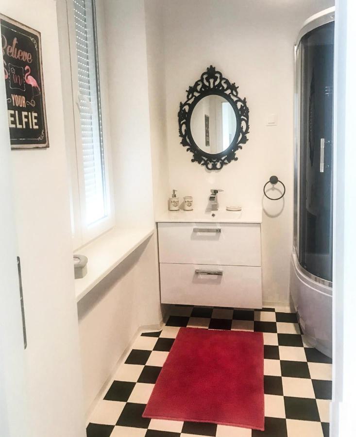 Emma'S Rooms B&B 普拉 外观 照片
