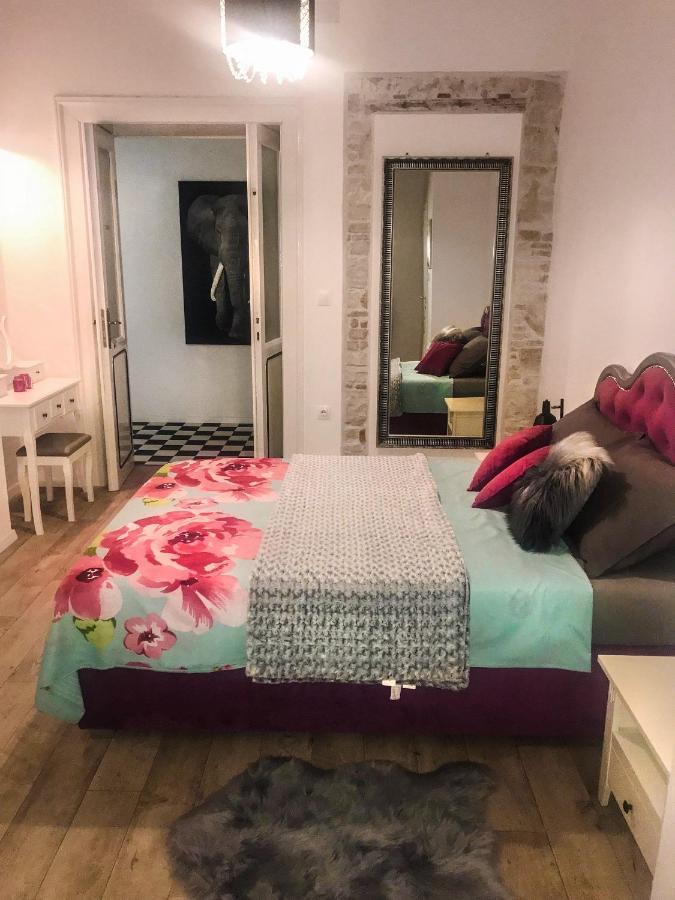 Emma'S Rooms B&B 普拉 外观 照片